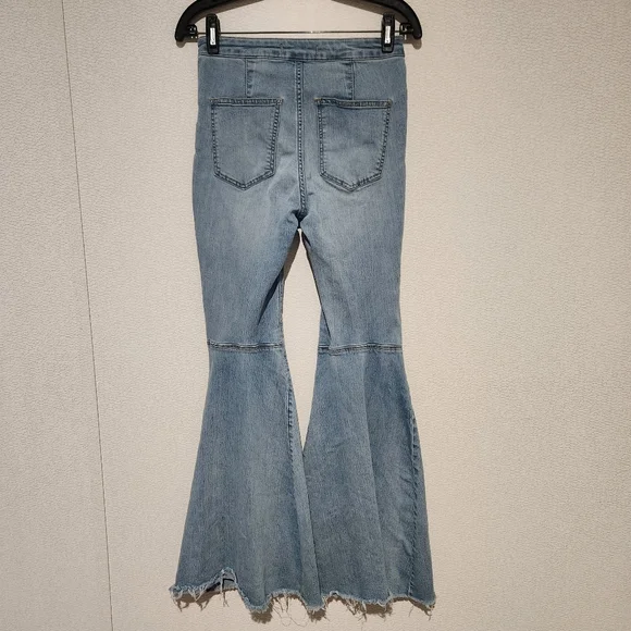 We The Free Just Float On Flare Jeans Womens Size 26 - Picture 2 of 6